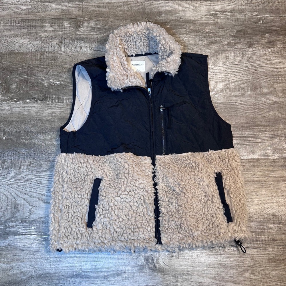 Abercrombie & Fitch Soft A&F Mixed Media Sherpa Quilted Vest Black Beige Large